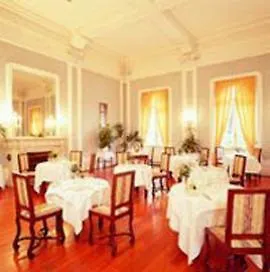 Astoria West-end Hotel 4*